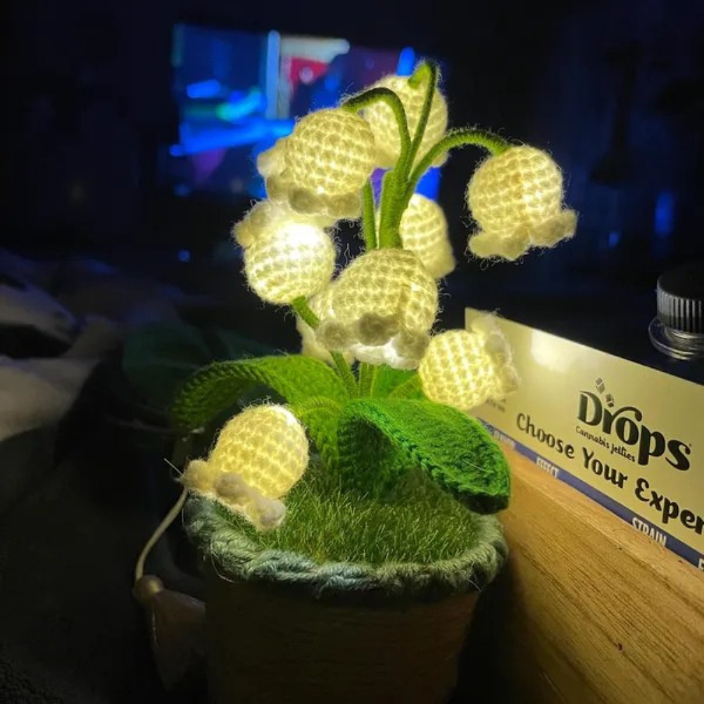Lily Glow Crochet Lamp